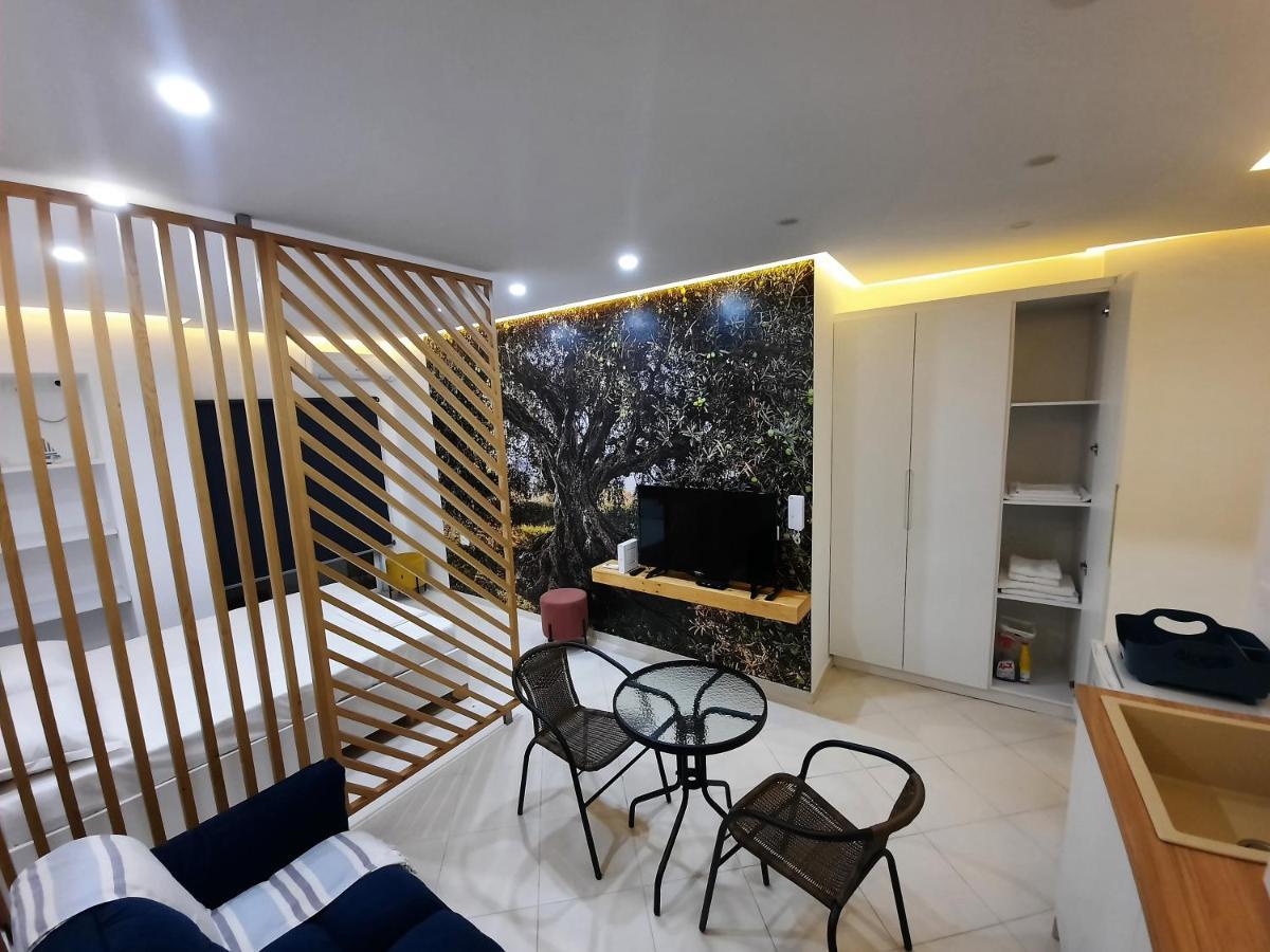 Saranda Promenade Apts Exterior photo
