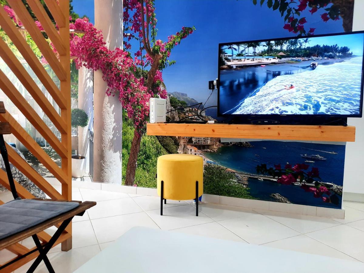 Saranda Promenade Apts Exterior photo